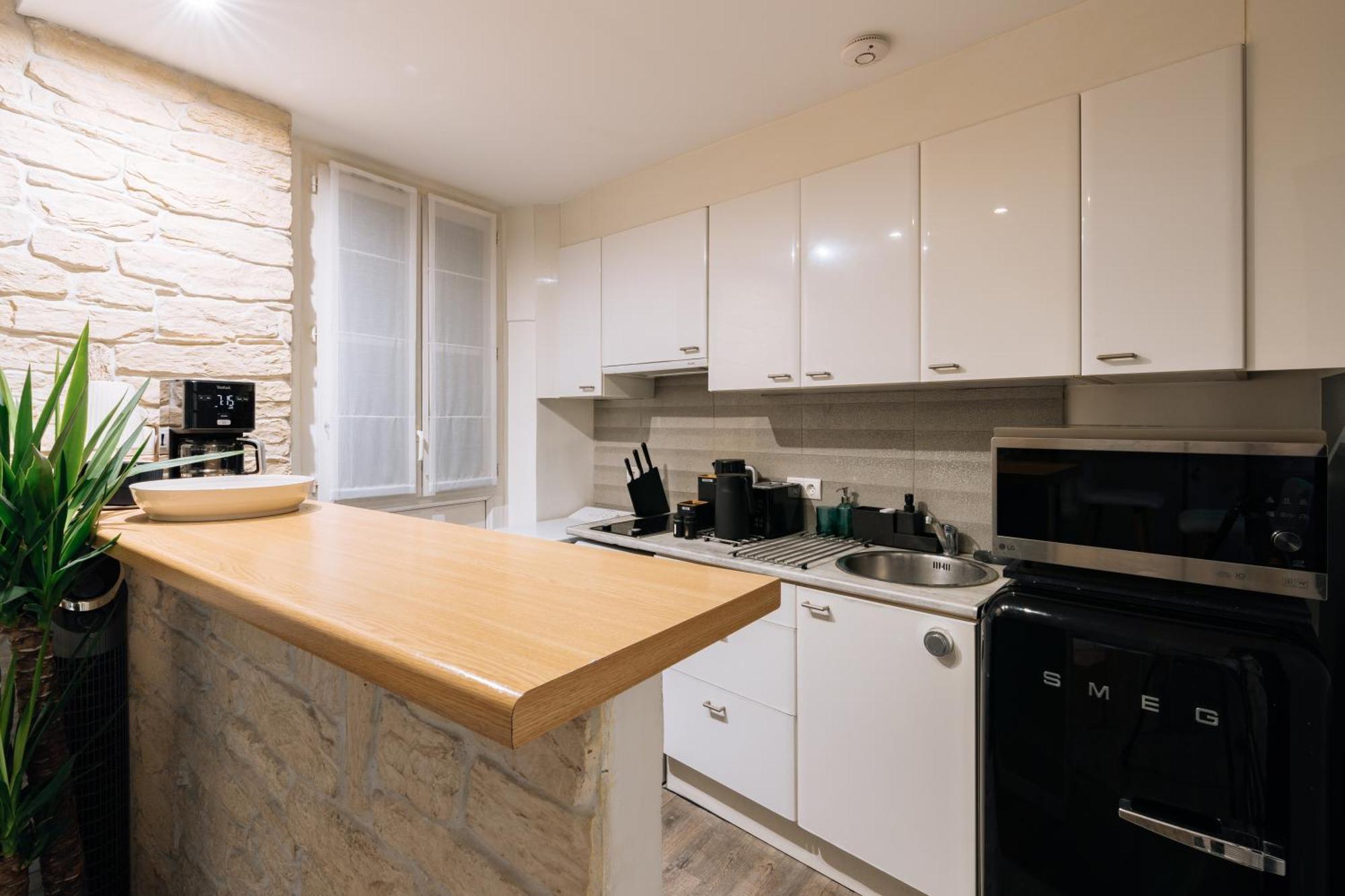 Chic & Stylish 1Bd Apart Louvre-Rivoli! Apartment Paris Bagian luar foto